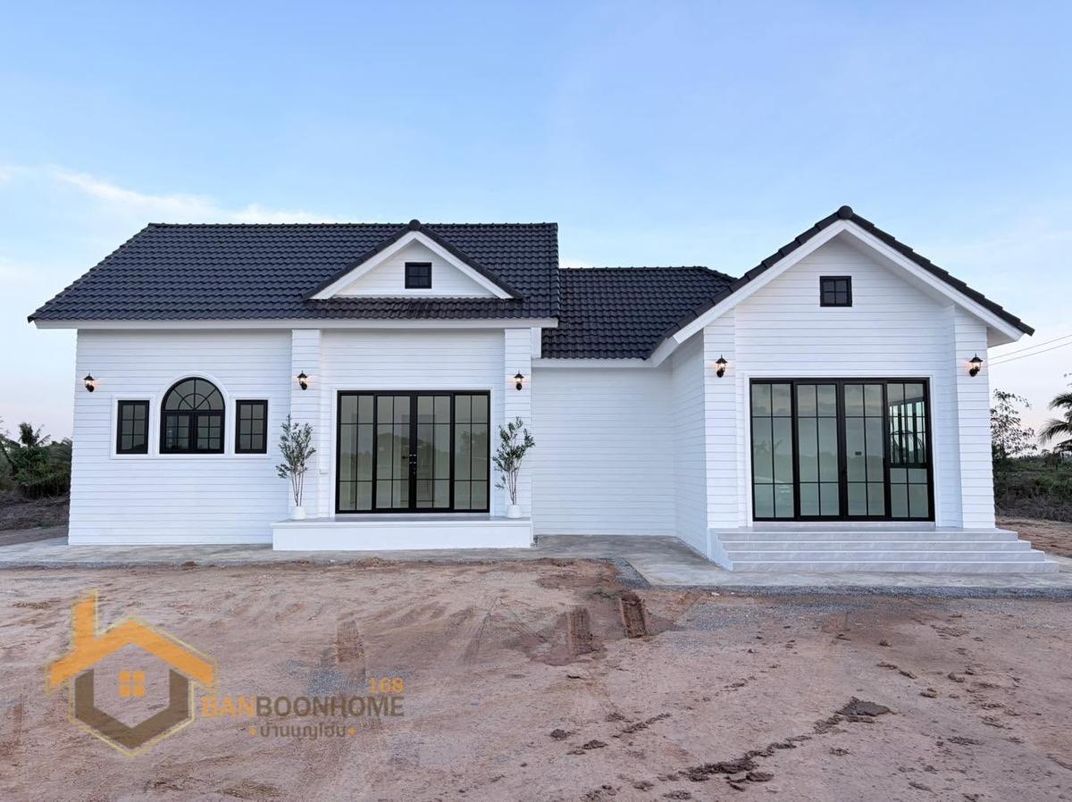 บ้านสไตล์ English Cottage - บ้านพักอาศัย สุพรรณบุรี